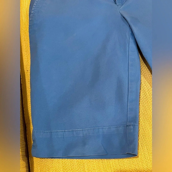 Vineyard Vines size 2 bright blue Bermuda shorts - Picture 6 of 10